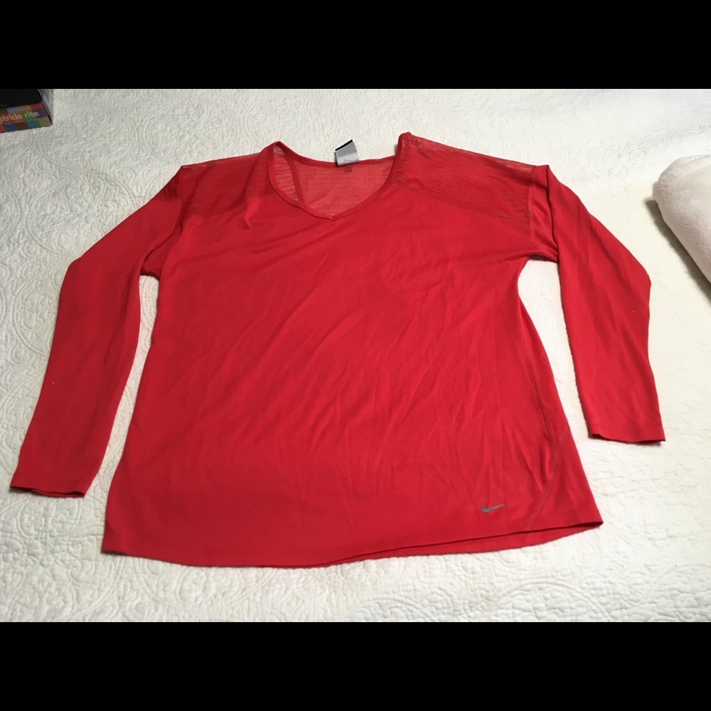 Nike woman T-shirt